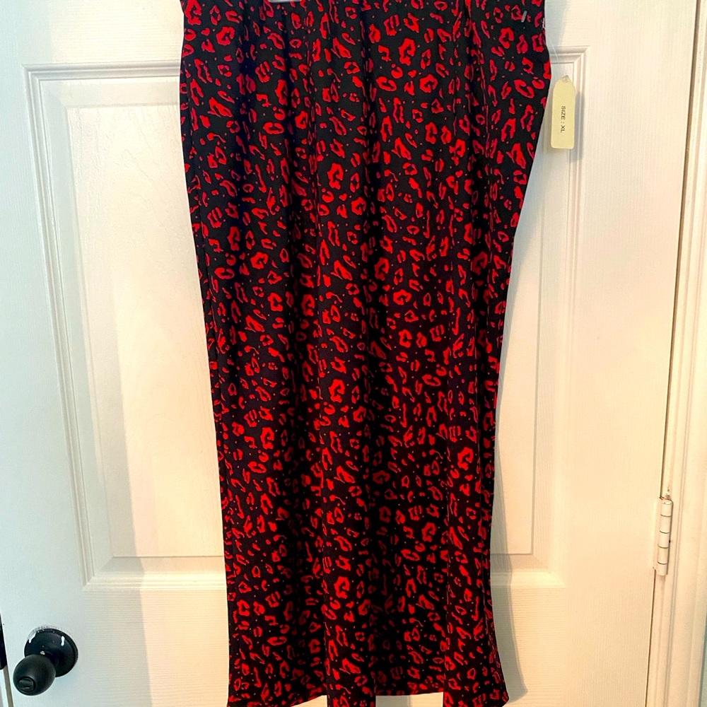 Midi straight skirt
